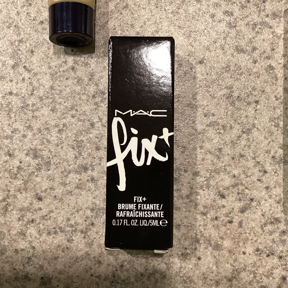 Face Primer Sample Bundle - Picture 5 of 8